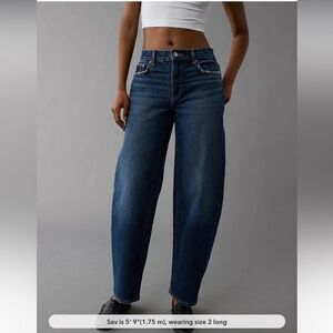 American Eagle Barrel Jean 8s